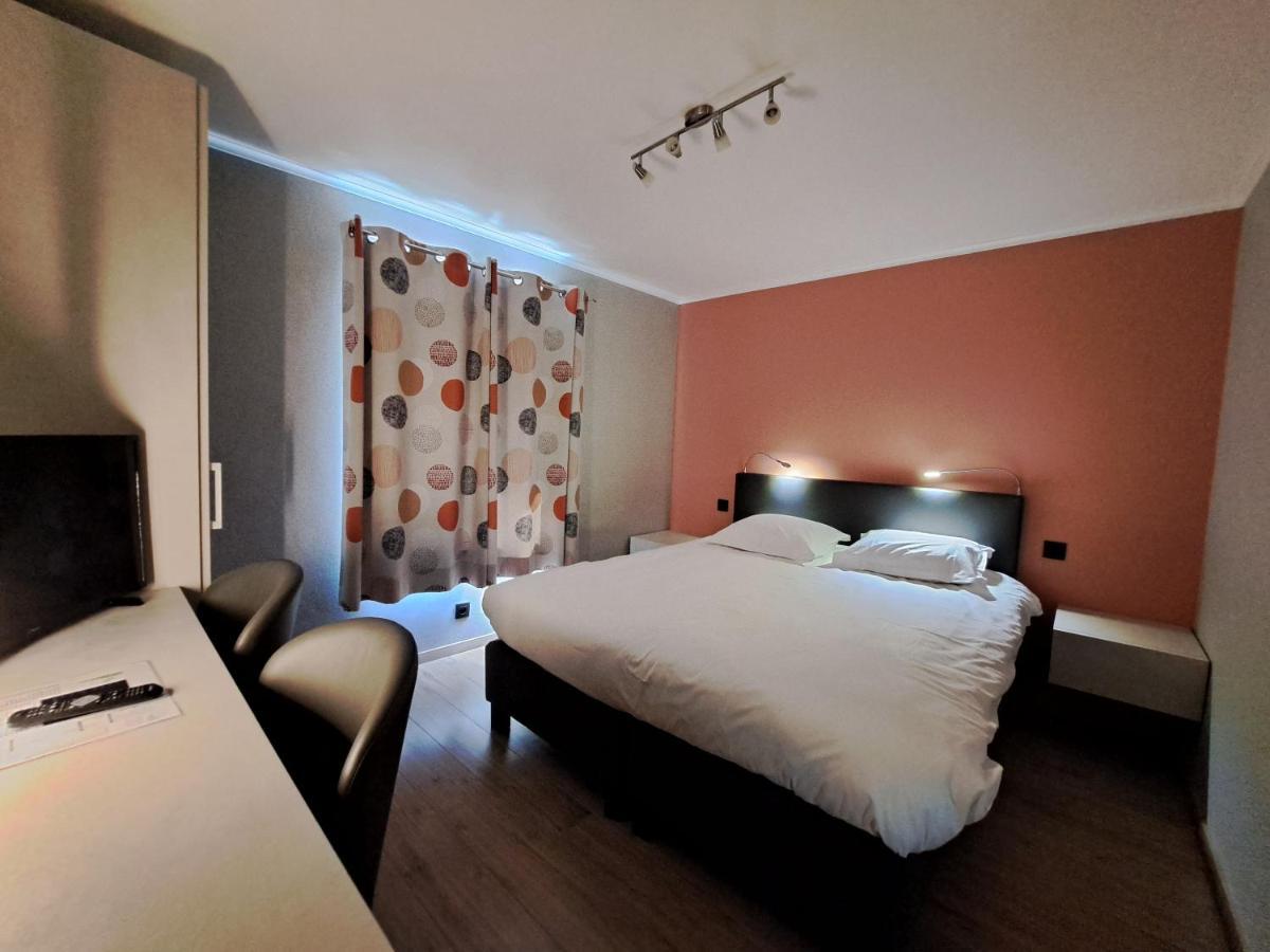 Chanteloup, Maison D'Hotes - Halleux Halleux  ภายนอก รูปภาพ
