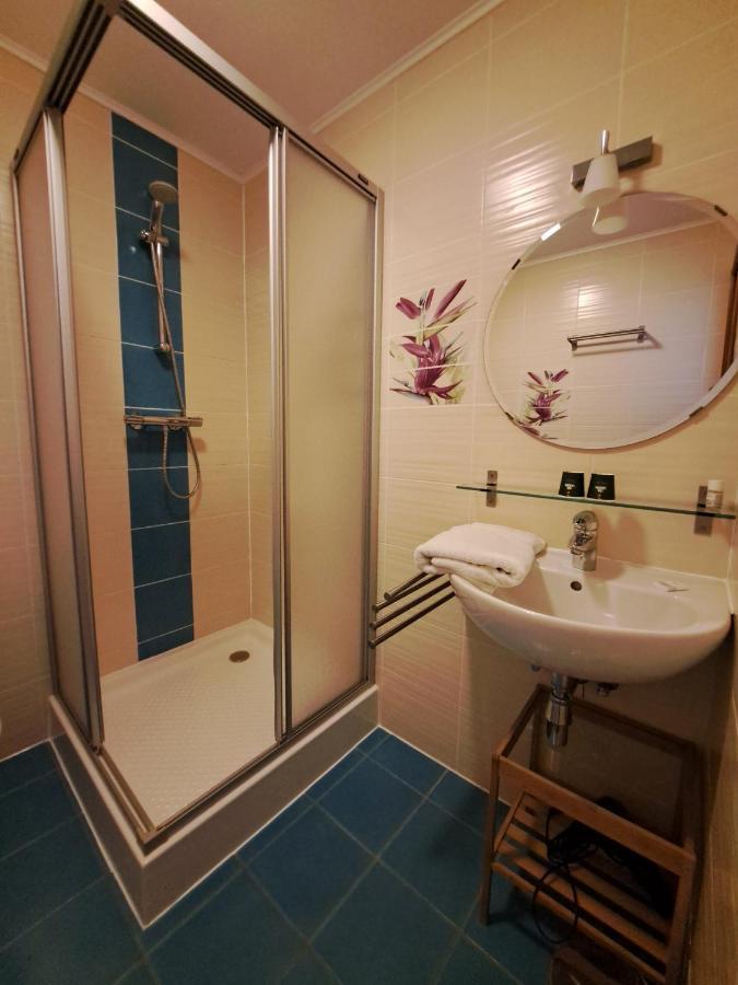 Chanteloup, Maison D'Hotes - Halleux Halleux  ภายนอก รูปภาพ