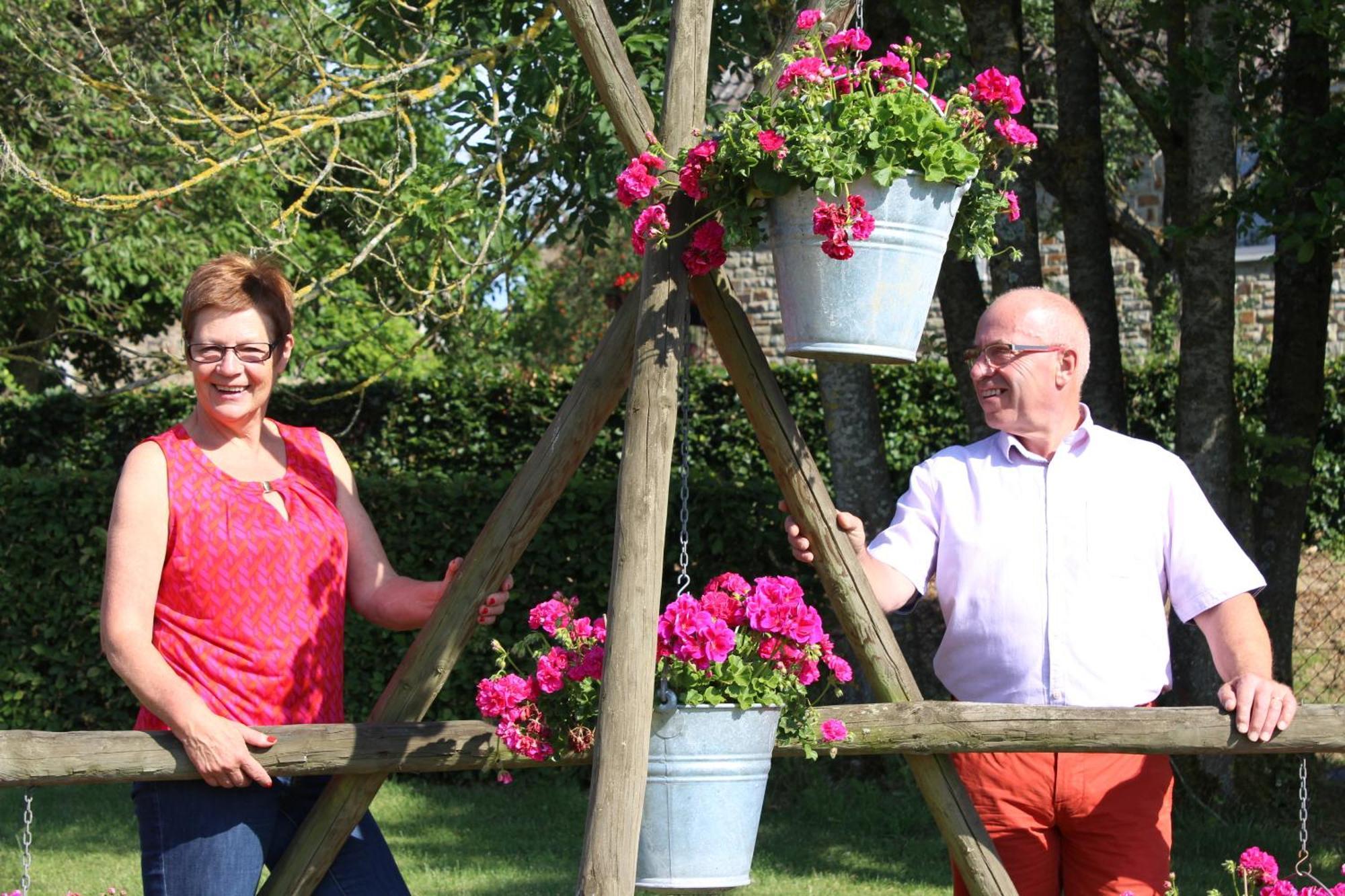 Chanteloup, Maison D'Hotes - Halleux Halleux  ภายนอก รูปภาพ